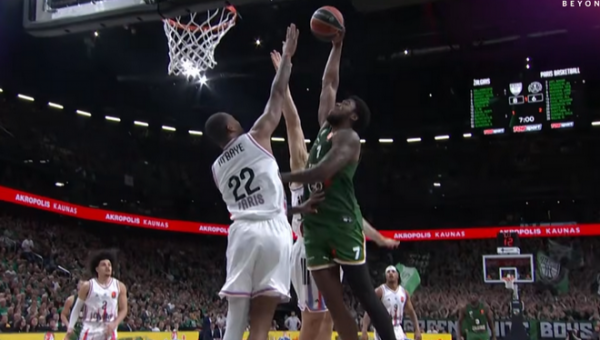 Tarp gražiausių Eurolygos turo epizodų – M. Wrighto dėjimas po S. Francisco perdavimo