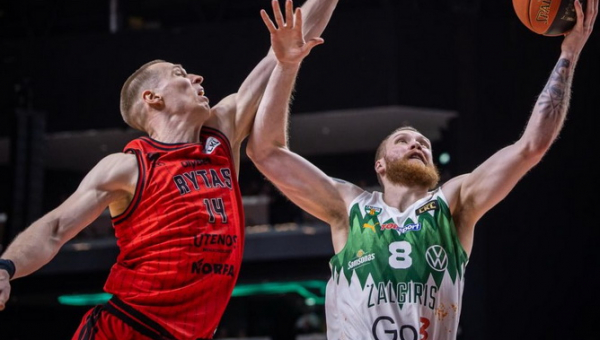 Permainingoje dvikovoje lyderių nenaudojęs „Žalgiris“ nukovė „Rytą“
