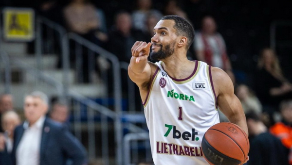 J. Morrisas – apie pergalingus metimus ir savo tinklaraštį (VIDEO)