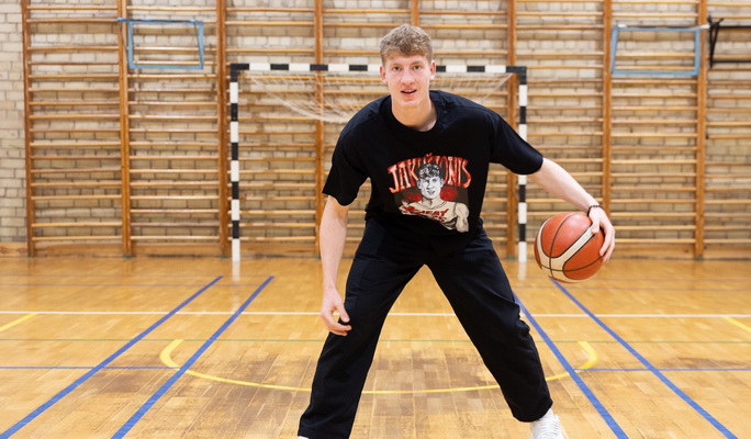 Pažintis su sporto sale, kurioje užaugo K. Jakučionis 