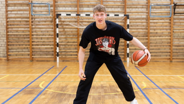 Pažintis su sporto sale, kurioje užaugo K. Jakučionis 