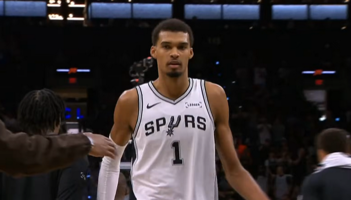 „Spurs“ lyderis išrinktas geriausiai besiginančiu NBA žaidėju