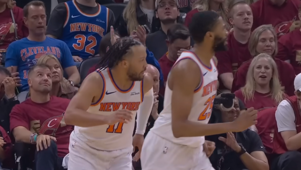 „Knicks“ atsidūrė per žingsnį nuo NBA finalo