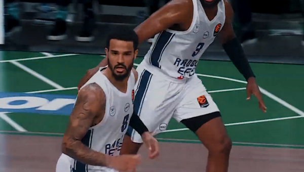 ASVEL nusitaikė į „Anadolu Efes“ gynėją