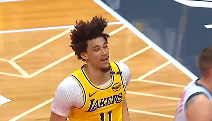 Oficialu: Slovėnija natūralizavo amerikietį „Lakers“ centrą
