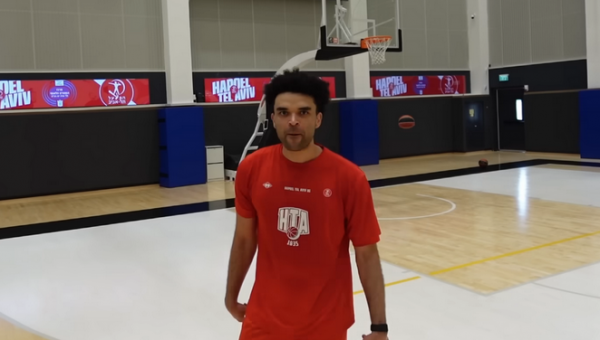 E. Bryantas ir toliau žais „Hapoel“ ekipoje (E. Omoruyi papildė „Bešiktaš“)
