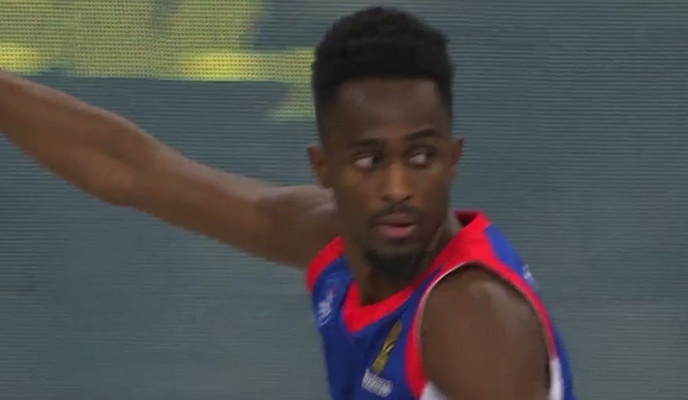 „Anadolu Efes“ gretas paliko prancūzas