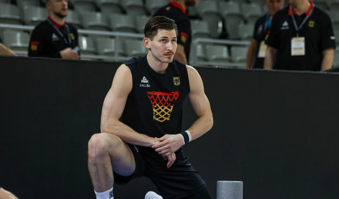 D. Krameris žais „Crvena Zvezda“ ekipoje („Olympiacos“ išsaugojo patyrusį gynėją)