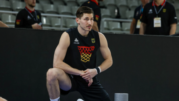 D. Krameris žais „Crvena Zvezda“ ekipoje („Olympiacos“ išsaugojo patyrusį gynėją)