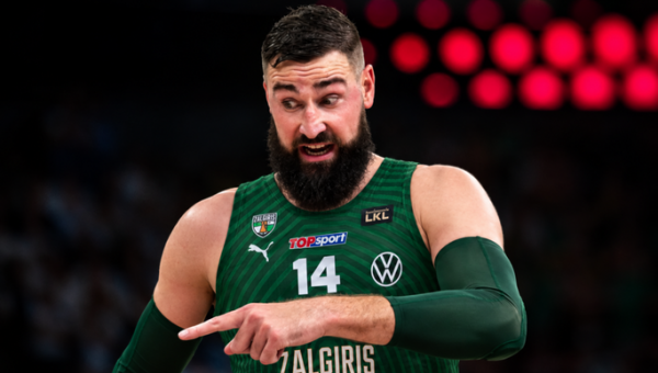 Neįtikėtina: „Panathinaikos“ paviešino, kokį įspūdingą pasiūlymą atmetė J. Valančiūnas