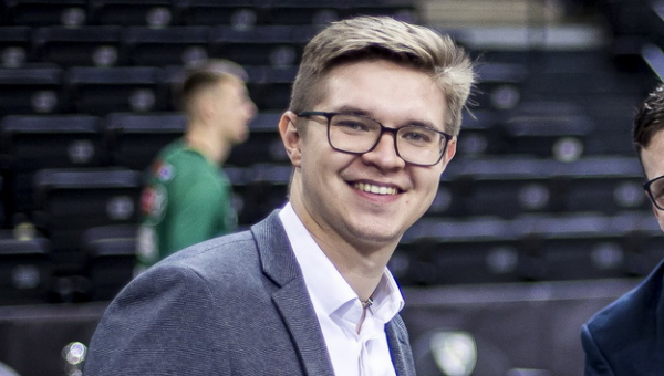 E. Kirvelaitis: „Mums atrodo kosmosas, kad po tokios karjeros Jonas atvyksta pas mus“