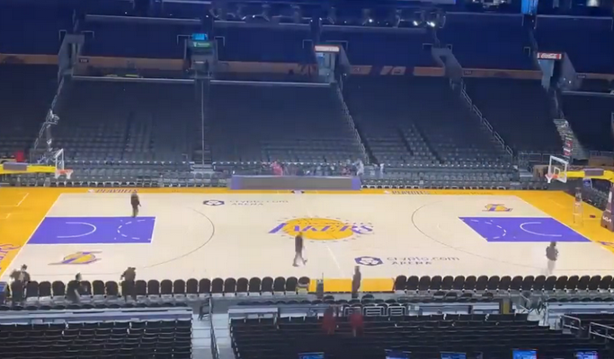 Įspūdinga suma: parduota „Lakers“ organizacija