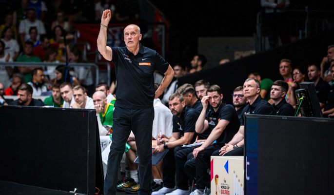 R. Kurtinaitis pasirinko sudėtį akistatai su Arizonos komanda