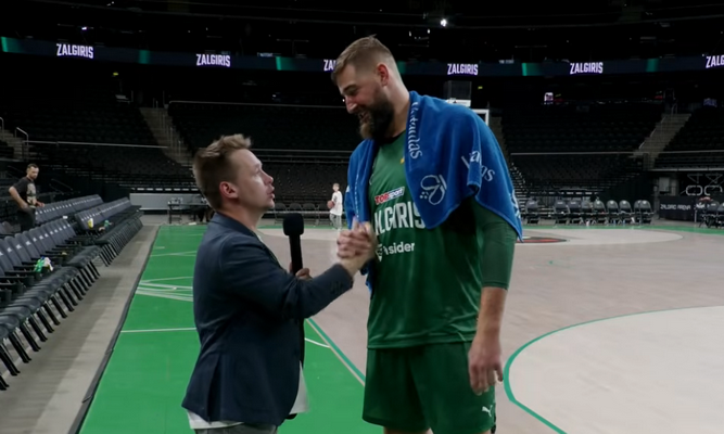 J. Valančiūnas: „Smagu sugrįžti ir apsivilkti žalią spalvą“ (VIDEO)