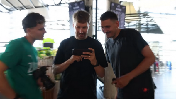 P. Samoška ir E. Ulanovas – futbolo komentatoriai?! (VIDEO)