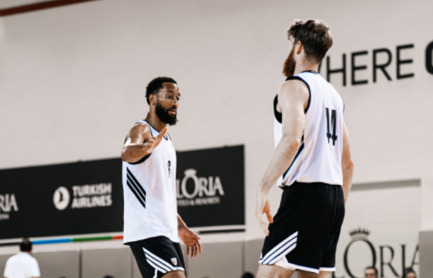 Th. Walkupas prisidėjo prie „Dubai“ pergalės prieš „Anadolu Efes“ 