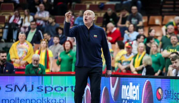 Lietuvos rinktinė turės naują vedlį: R. Kurtinaitis oficialiai paliko postą