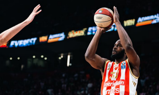 S. Ojeleye apie J. Valančiūną: „Jis yra puikus žaidėjas“