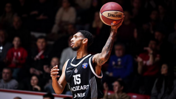 „Anadolu Efes“ pristatė naujoką, kuris pakeis iškritusį M. Jamesą