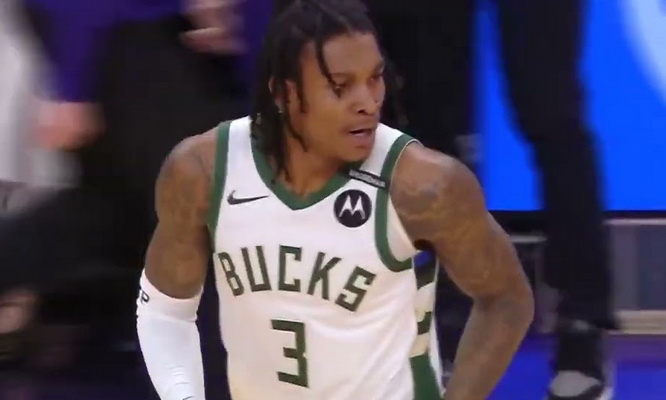 „Lakers“ atsisveikino su D. Knechtu, „Bucks“ – su K. Porteriu